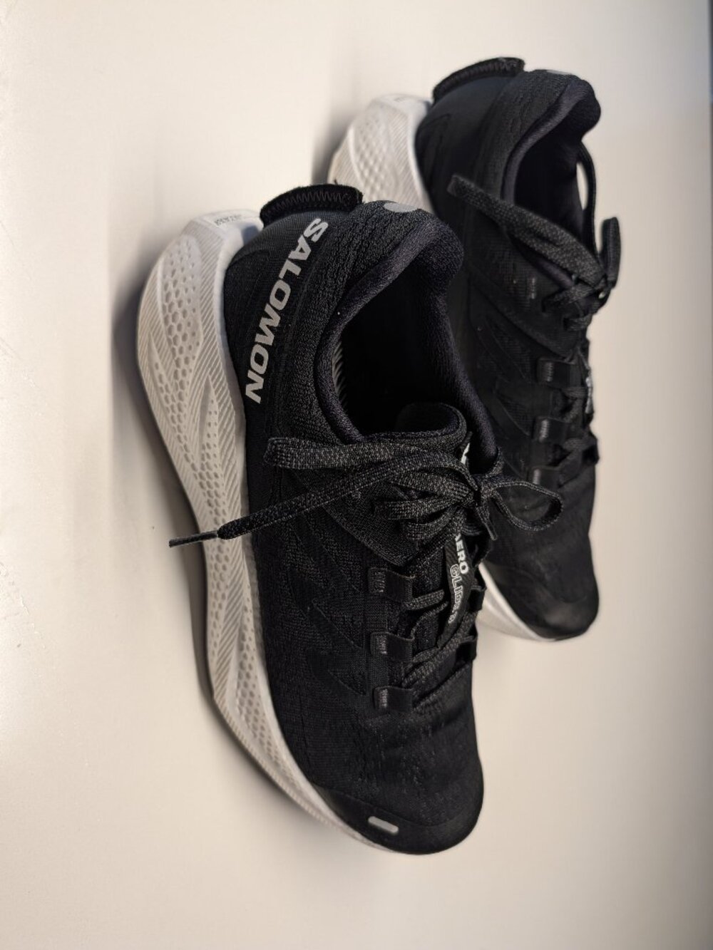 Authentic Salomon Aero Glide 2 Road Running Shoes Black/White (Size 11)